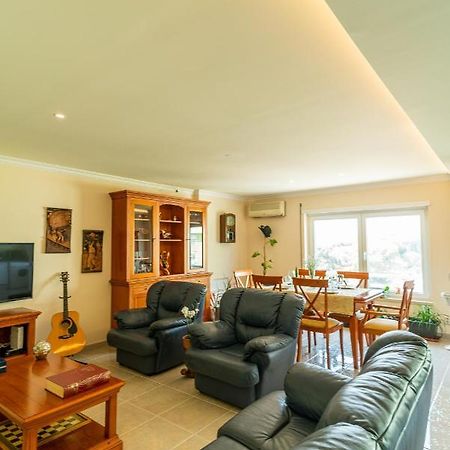 Family Comfort House Seixal  Extérieur photo